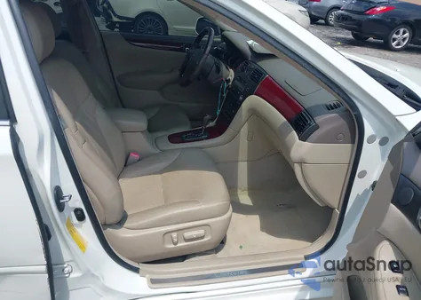 2004 Lexus Es 330 z USA, uszkodzony, nr VIN JTHBA30G045054247